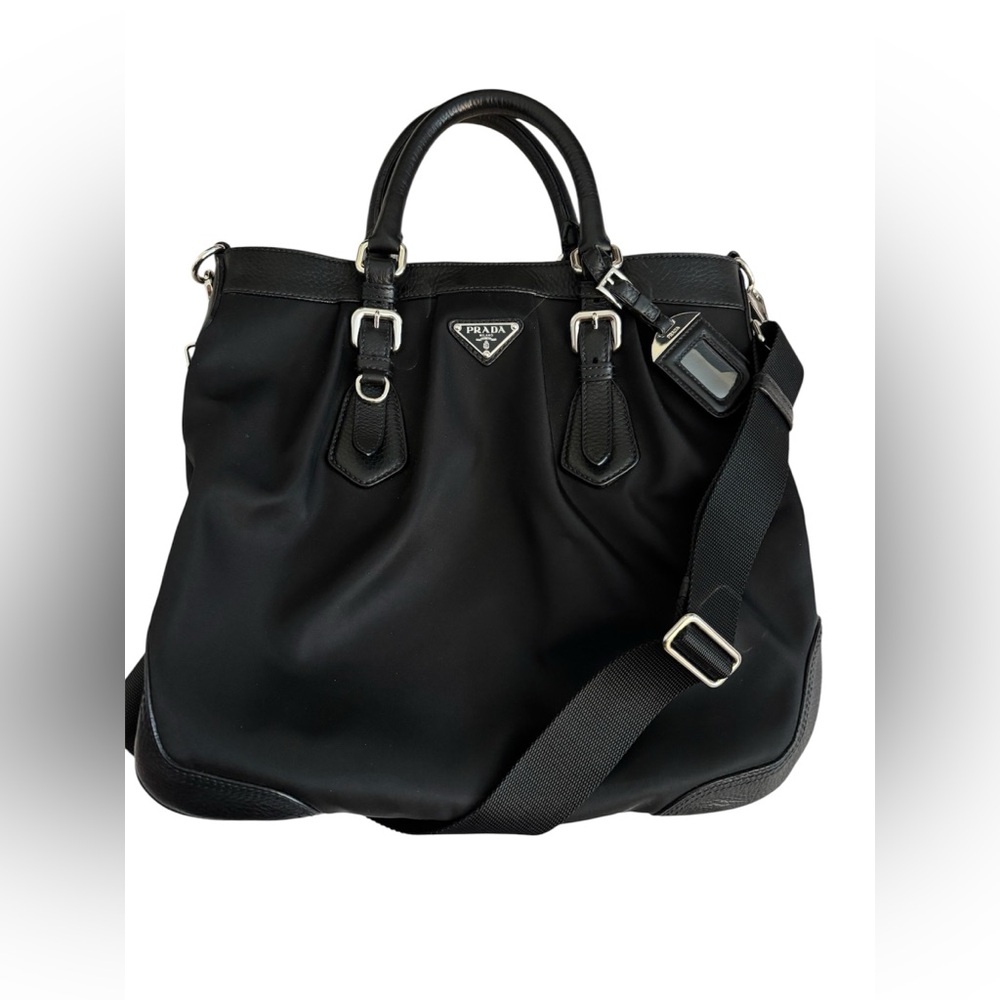 Vintage Prada Black Leather & Nylon Tote/Crossbody
EUC